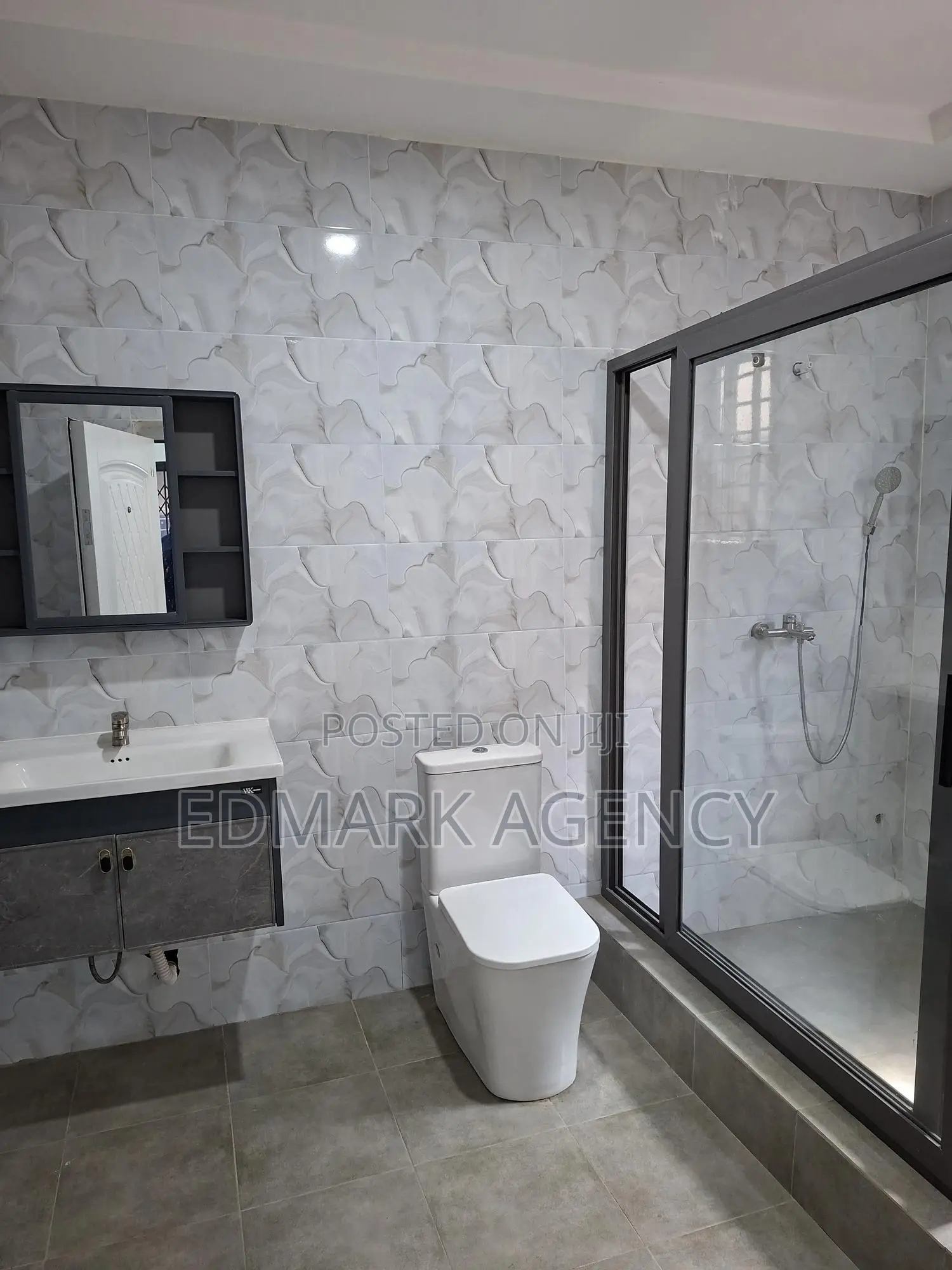 4bdrm House in Acp, Kwabenya for rent