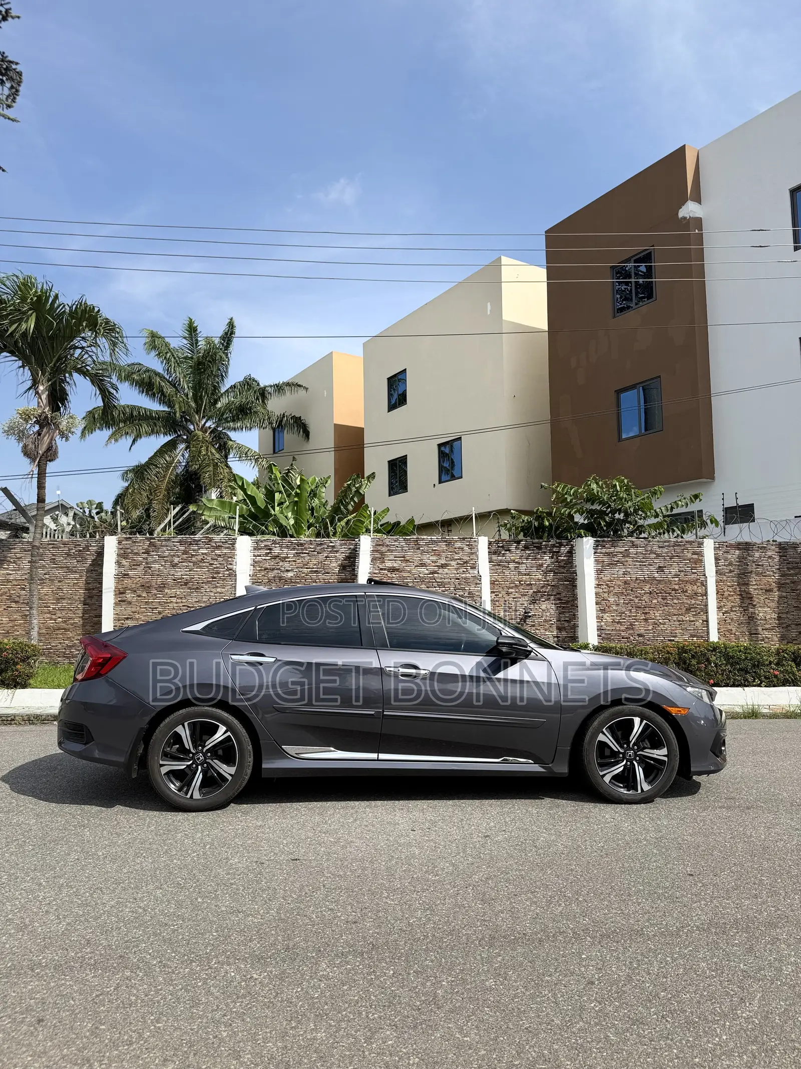 Honda Civic Touring 4dr Sedan (1.5L 4cyl) 2016 Gray