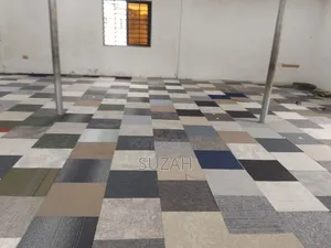 Square Sized Woolen Carpet
