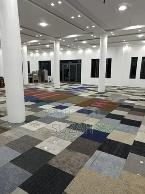 Woolen Square Carpet