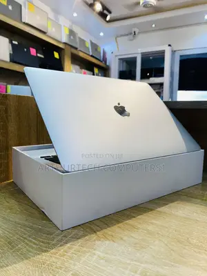 New Laptop Apple MacBook Air 2020 8GB Intel Core I3 SSD 256GB