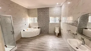 5bdrm House in East Legon School, Tema Metropolitan for sale