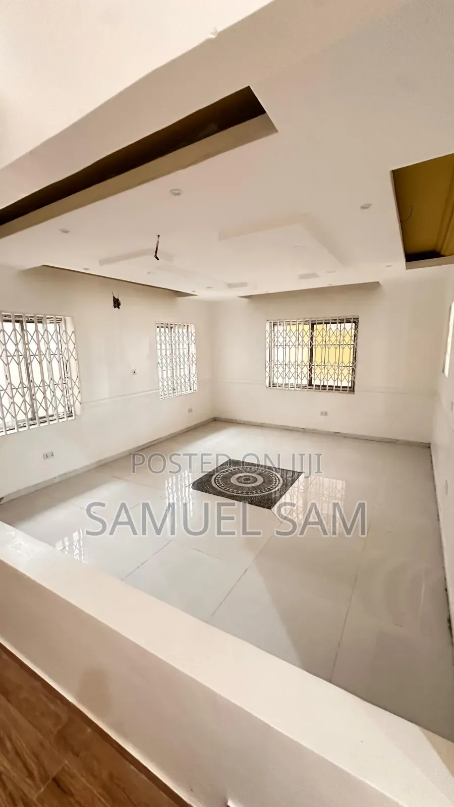 5bdrm House in East Legon School, Tema Metropolitan for sale
