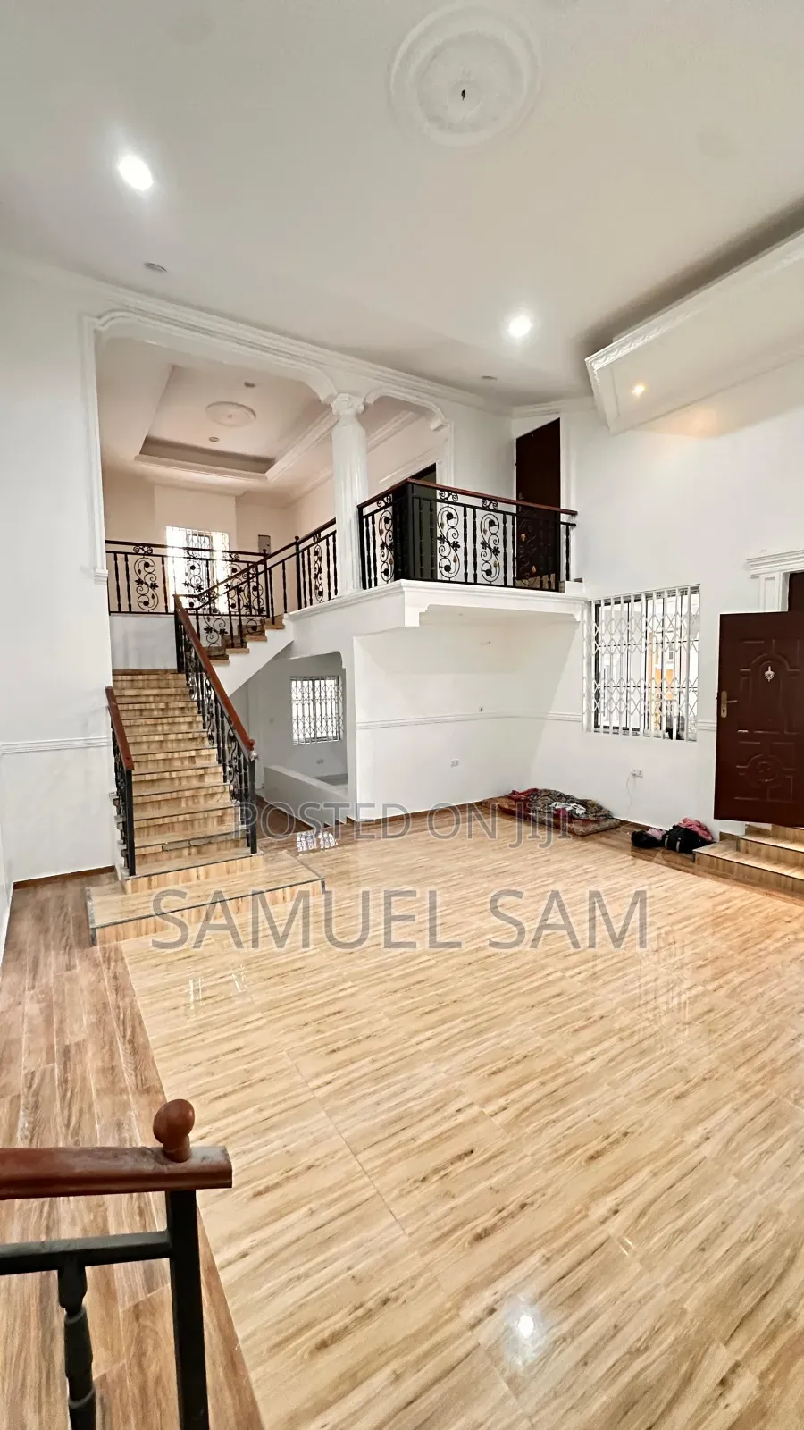 5bdrm House in East Legon School, Tema Metropolitan for sale