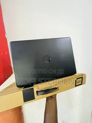 Laptop HP 15 4GB Intel HDD 1T