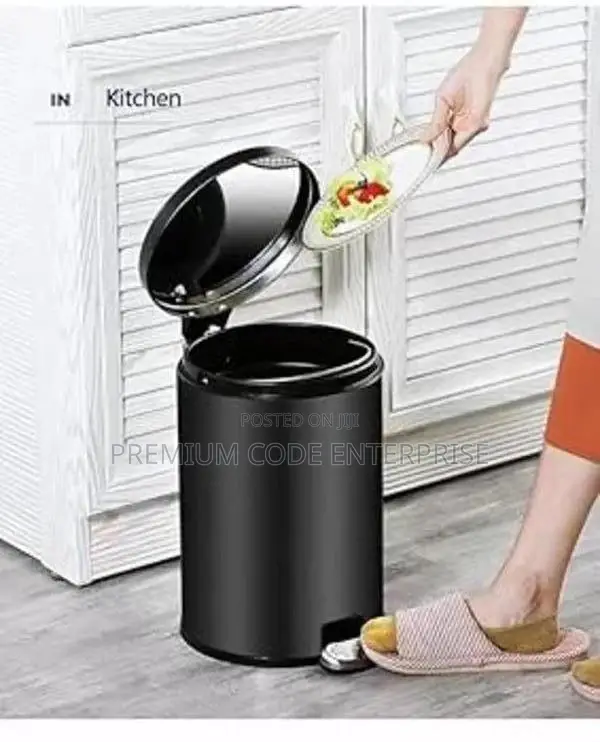 Stainless Steel Step Bin 8l – Hands-Free Pedal Trash Can