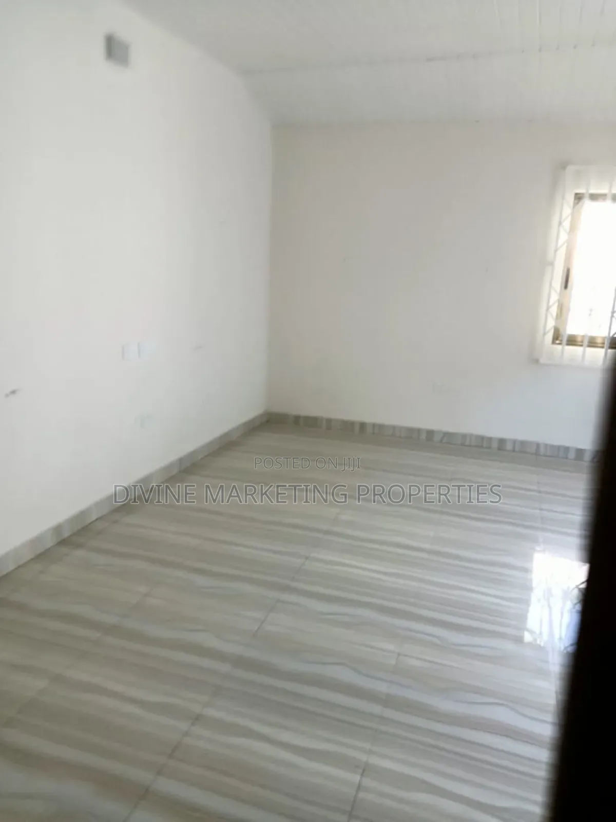 5bdrm Block of Flats in Agape Sda, Ablekuma for sale