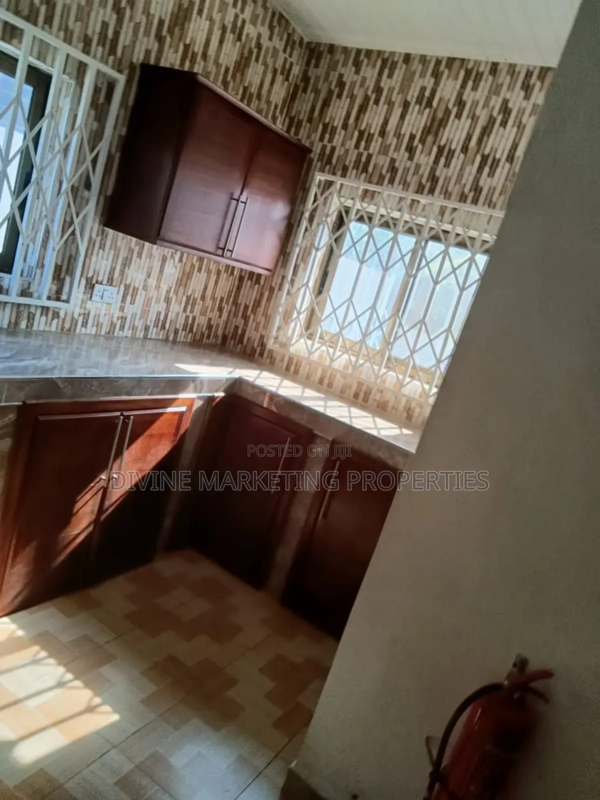 5bdrm Block of Flats in Agape Sda, Ablekuma for sale