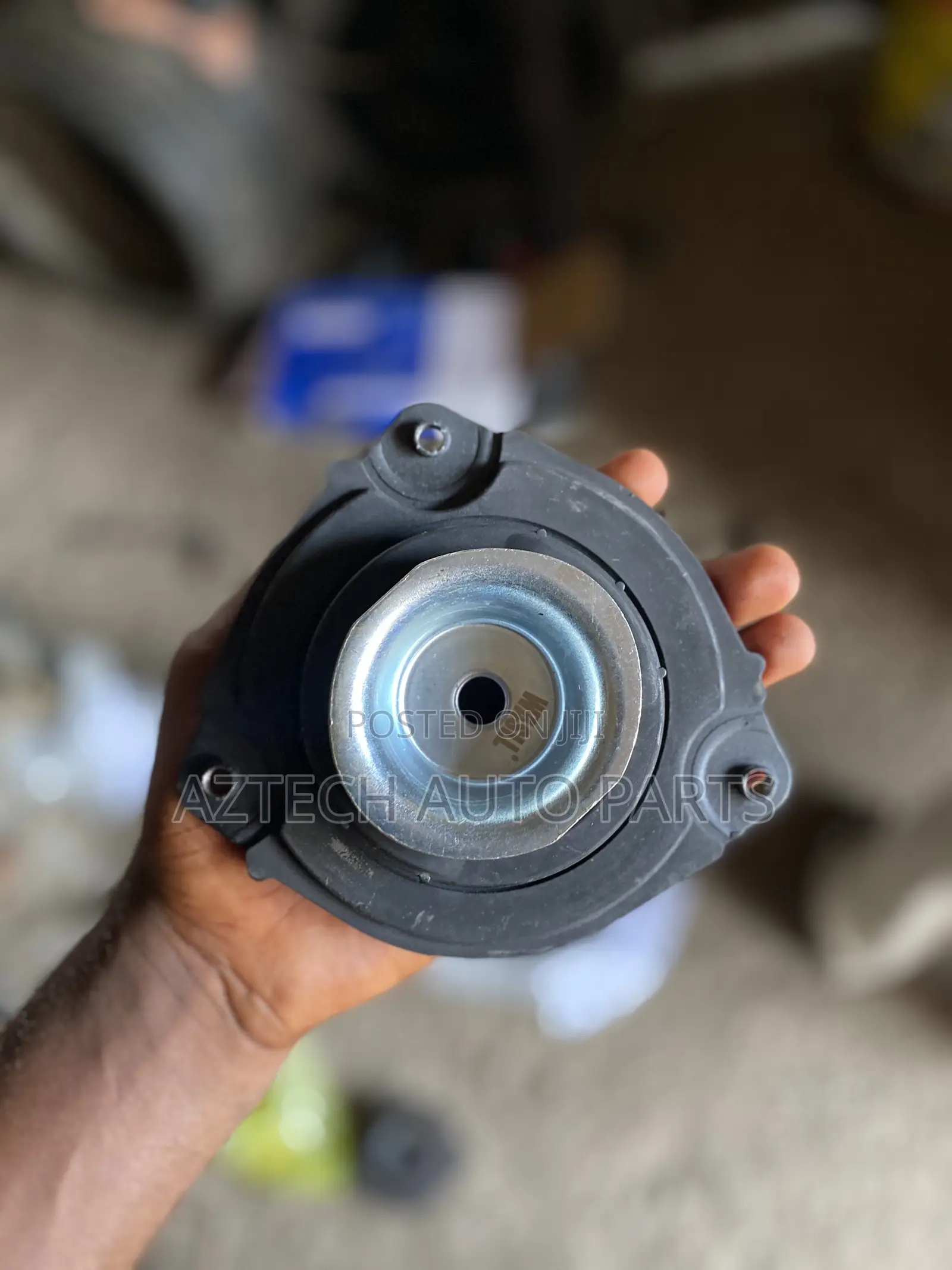 Nissan Versa 2008-2014 Top Mount Pair