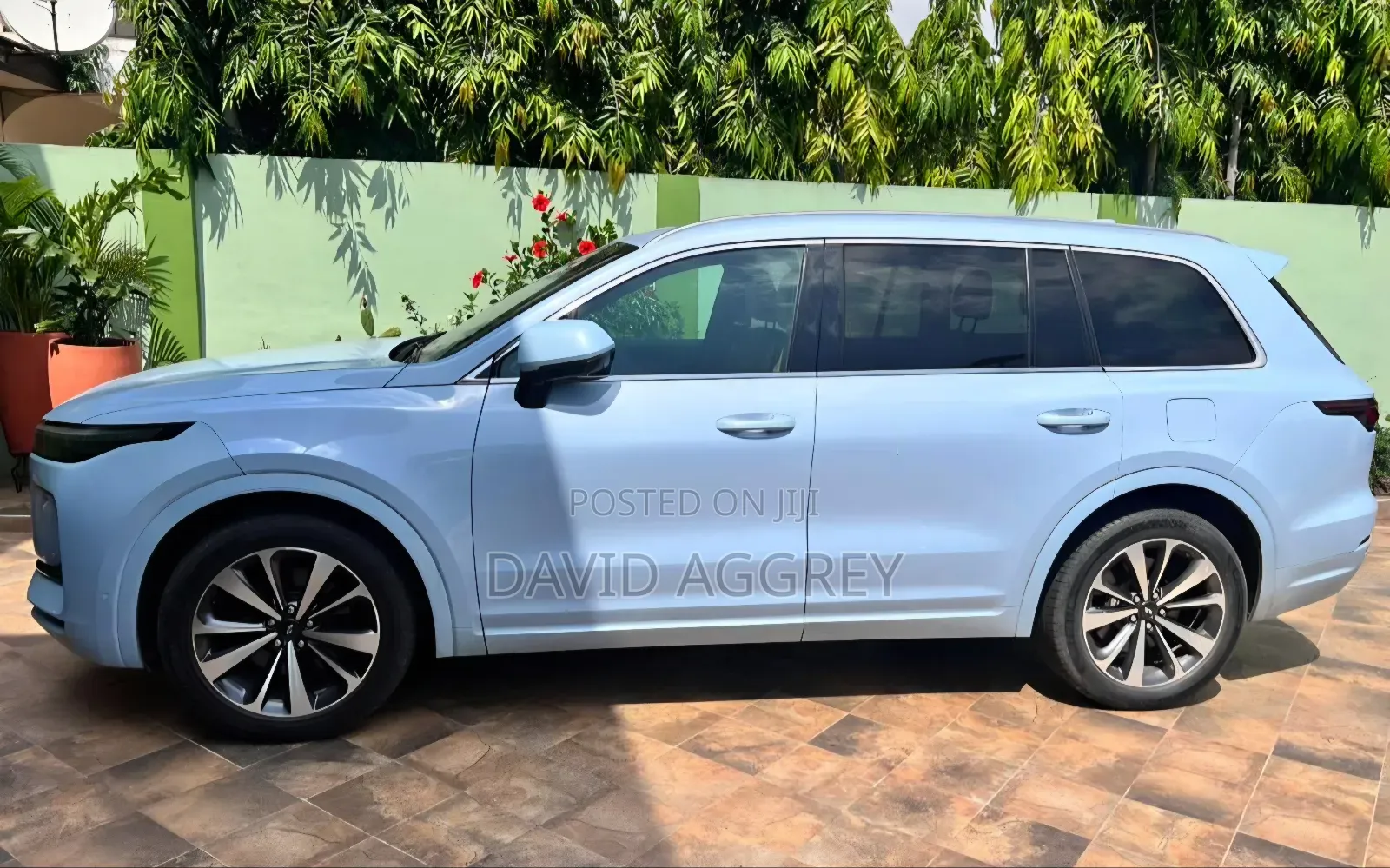 Li Auto One 2022 Blue