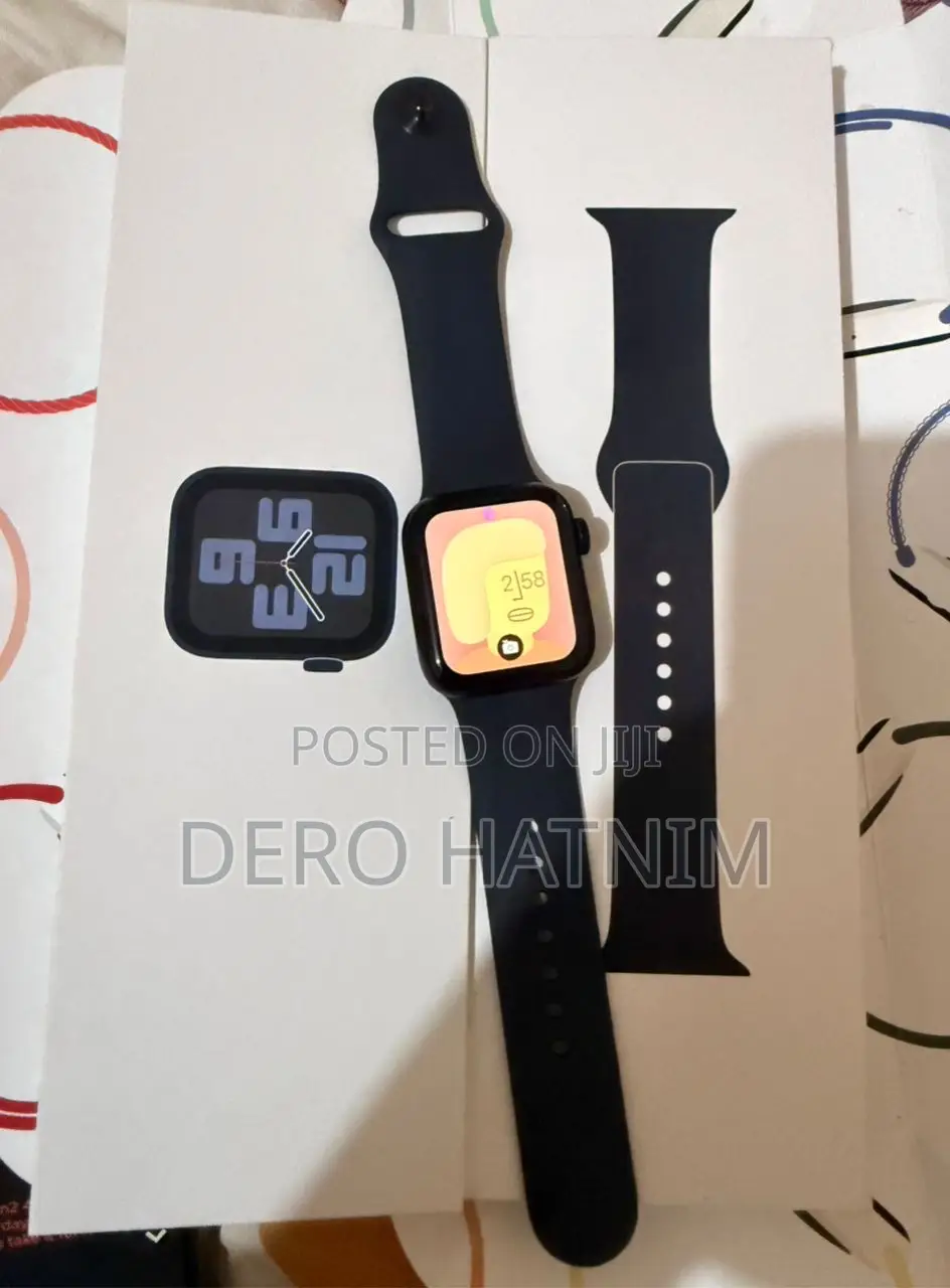 Apple Se2 (2024) 40mm