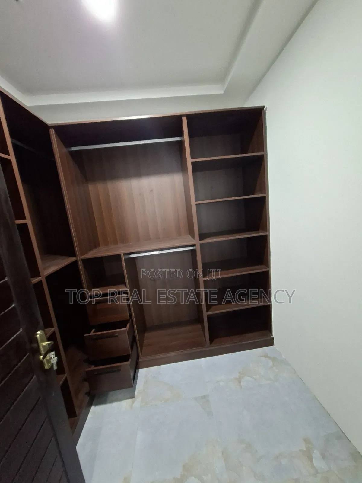 3bdrm Duplex in ,, Dome Goil for sale