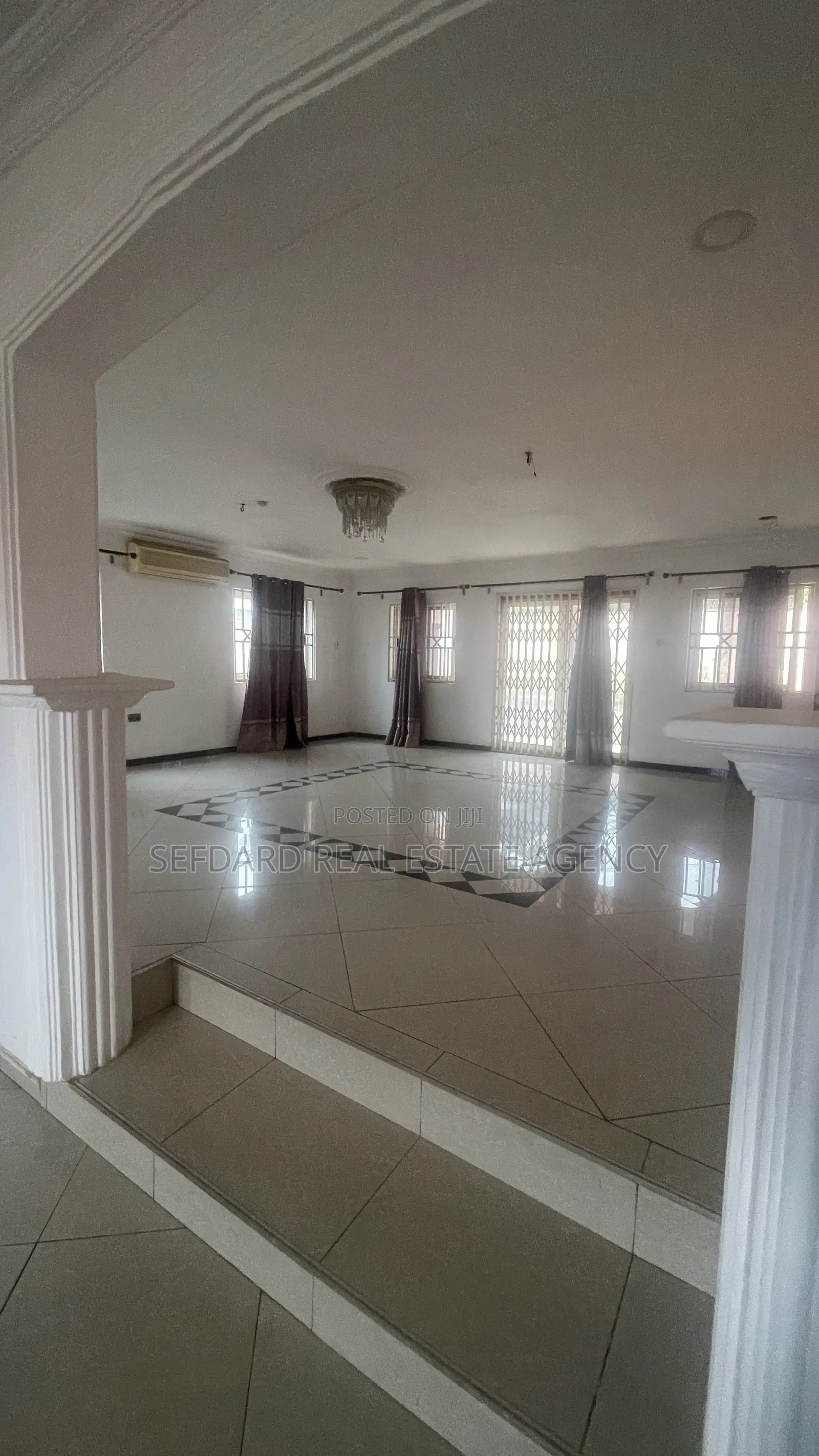 5bdrm House in Kwabenya for sale