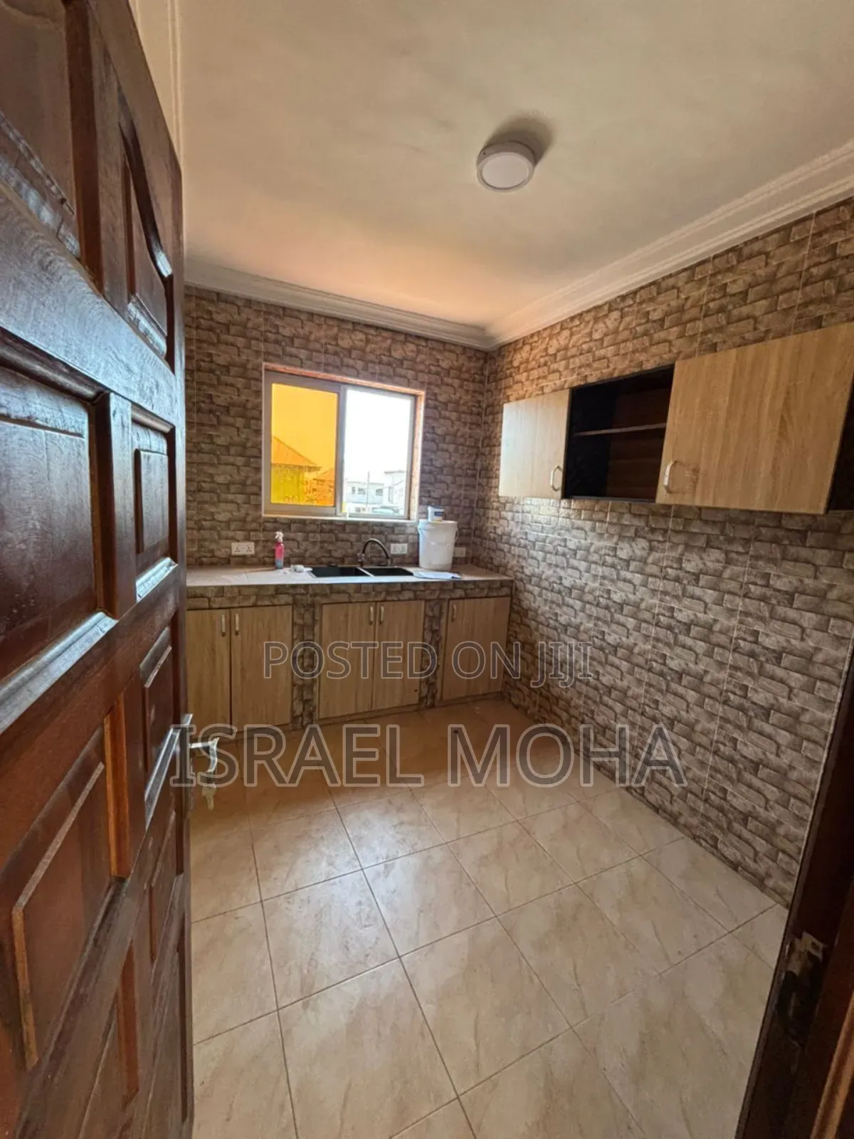 1bdrm Apartment in Lakeside for rent