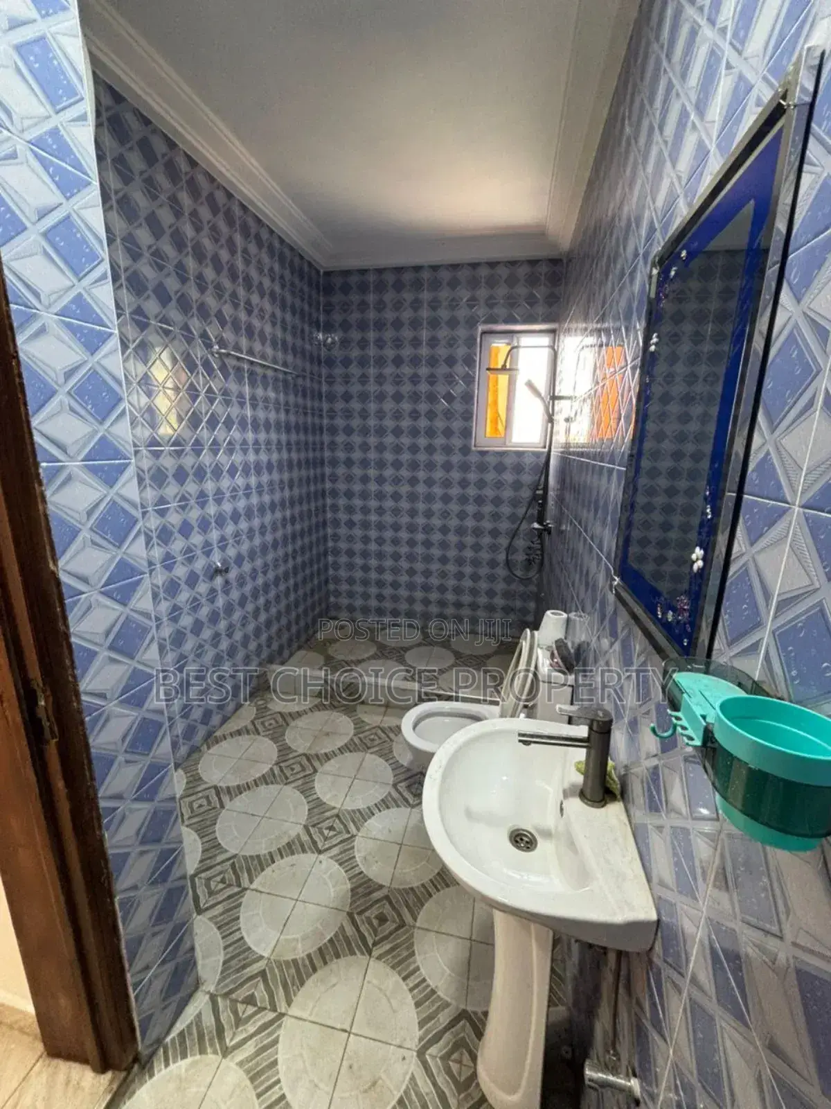 1bdrm Apartment in Lakeside for rent