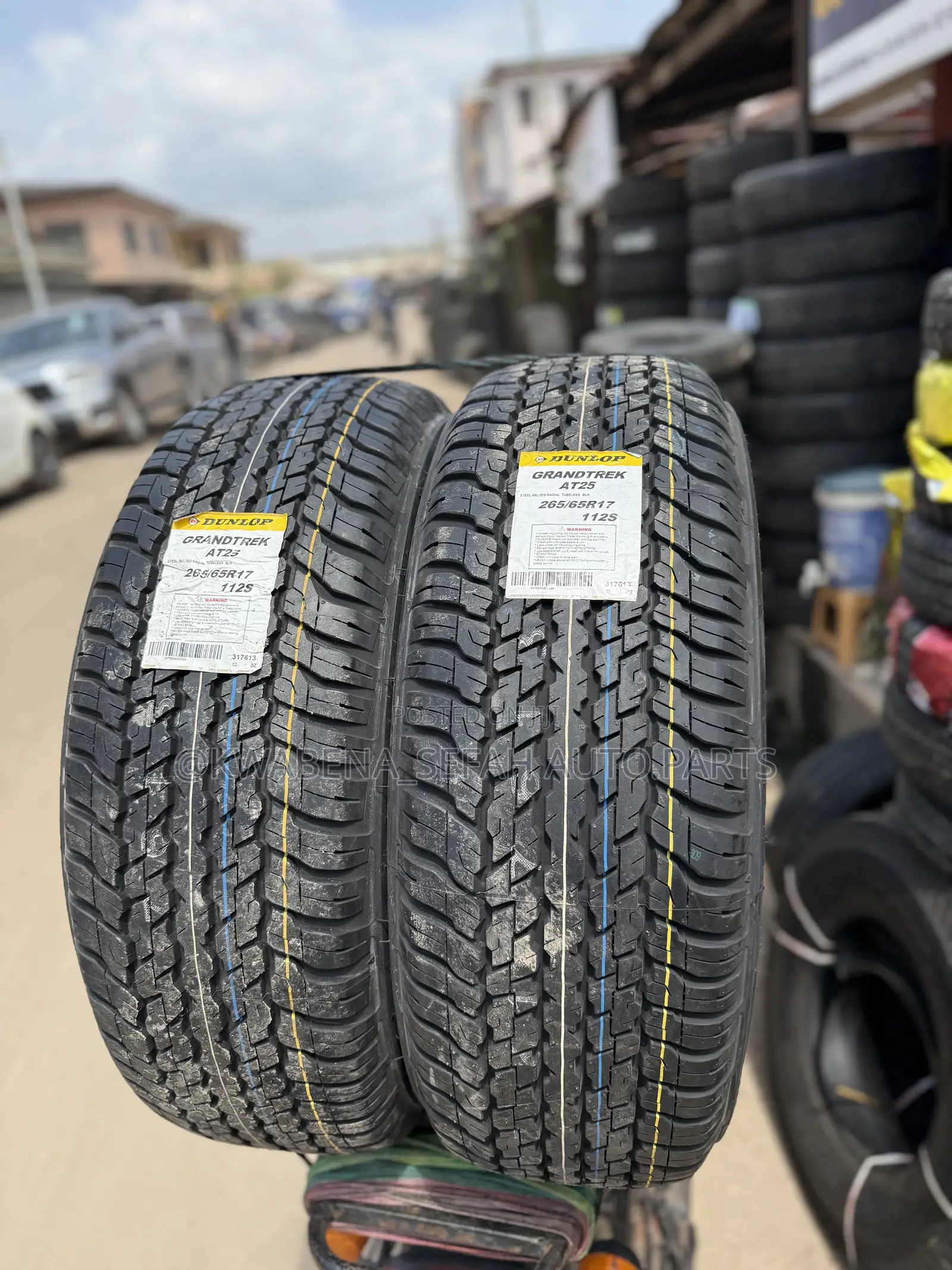Original Dunlop 265/65r17 Tyres Available For All Cars