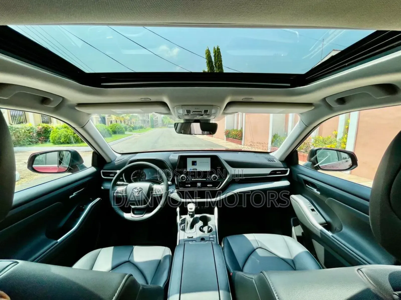 Toyota Highlander XLE AWD 2023 Red