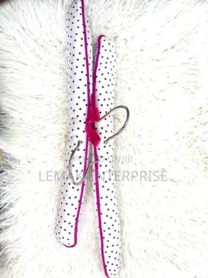 Quality Luxury Clothes Hanger With Designs