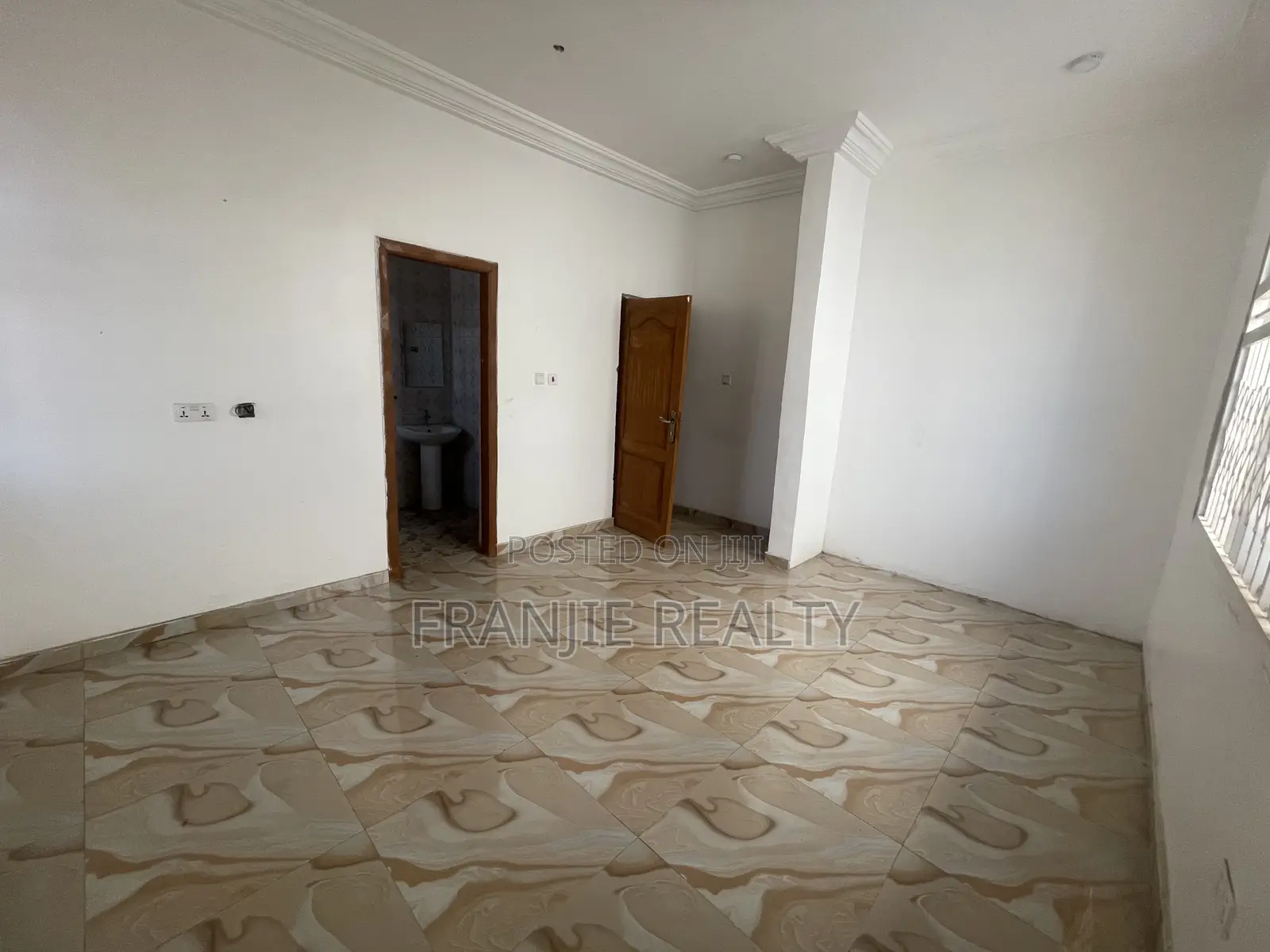 2bdrm Apartment in Franjie Realty, Tetegu for rent
