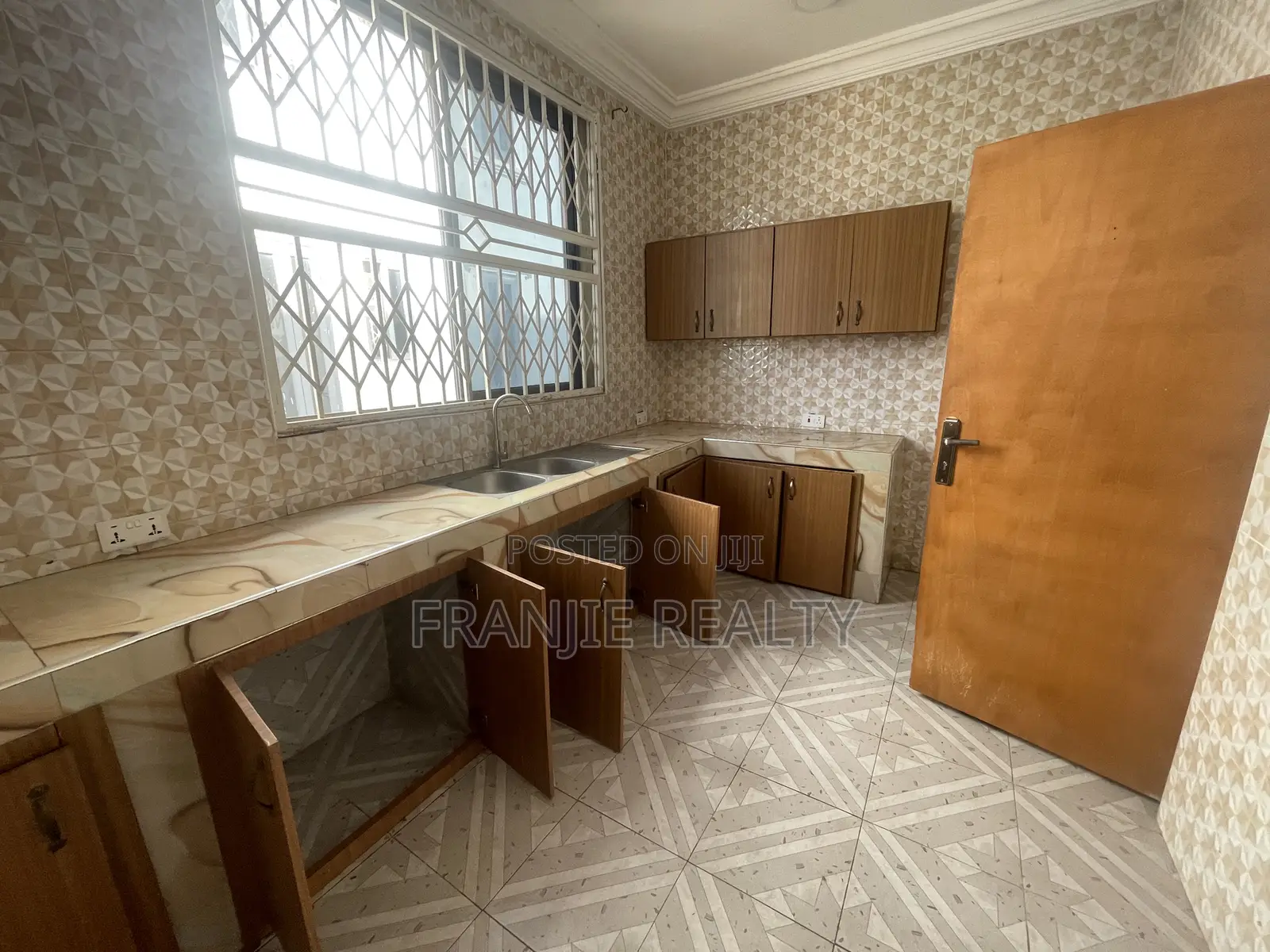 2bdrm Apartment in Franjie Realty, Tetegu for rent