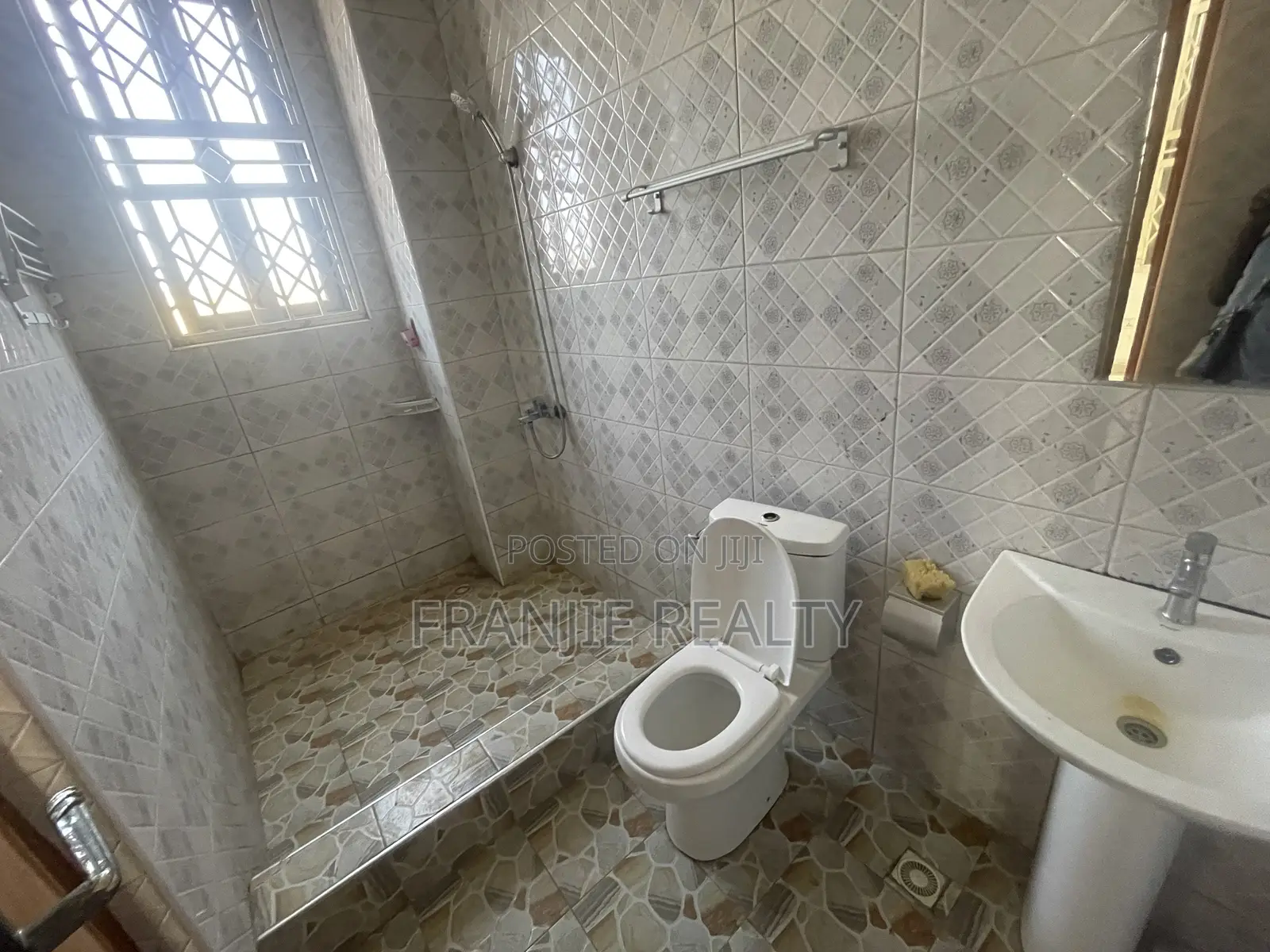2bdrm Apartment in Franjie Realty, Tetegu for rent