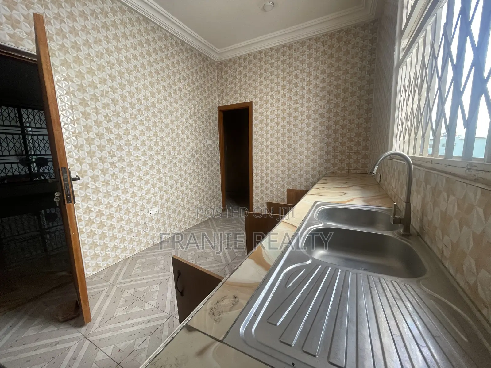 2bdrm Apartment in Franjie Realty, Tetegu for rent
