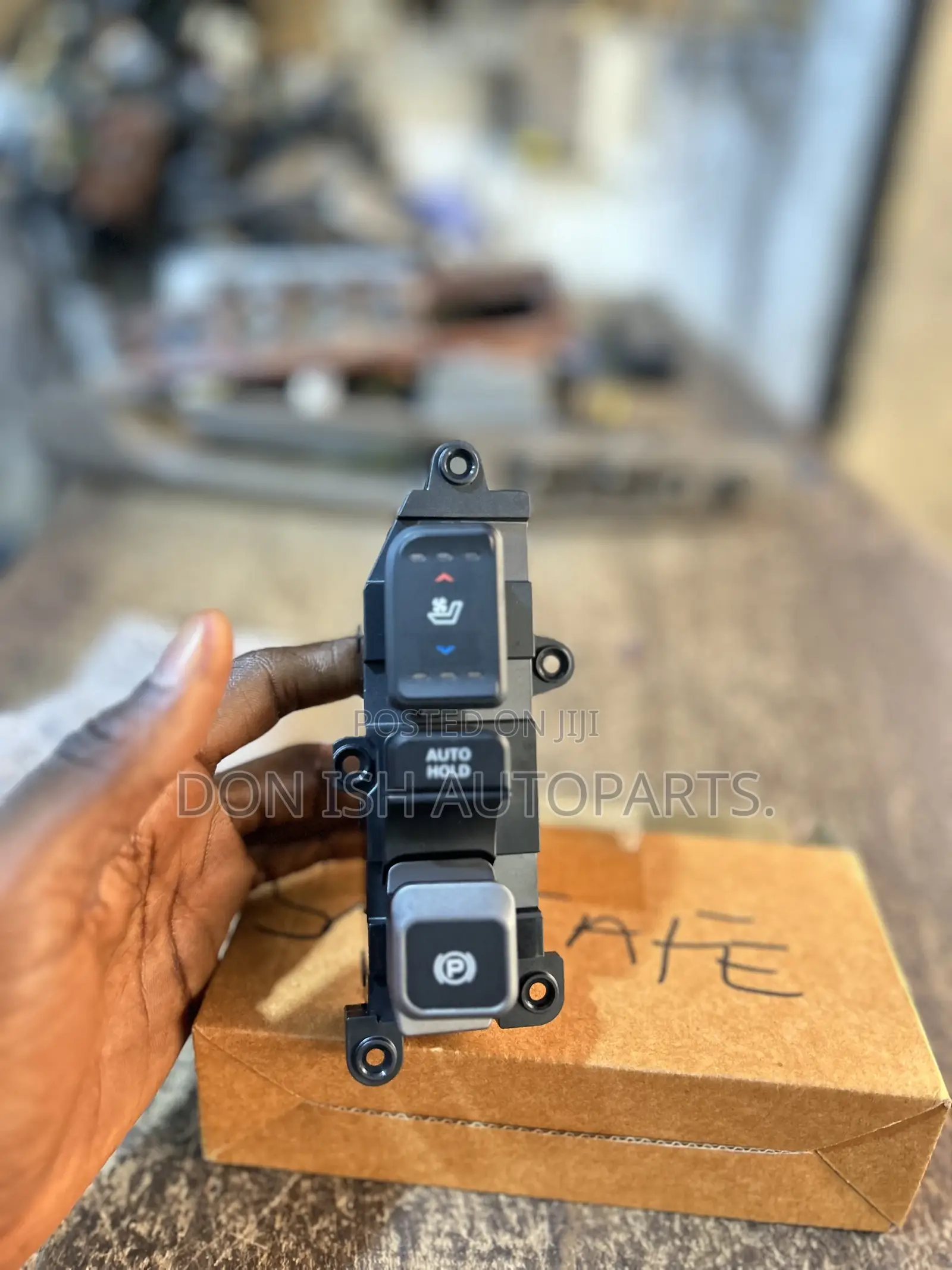 Hyundai Santa Fe 2016 Handbrake or Parking Switch