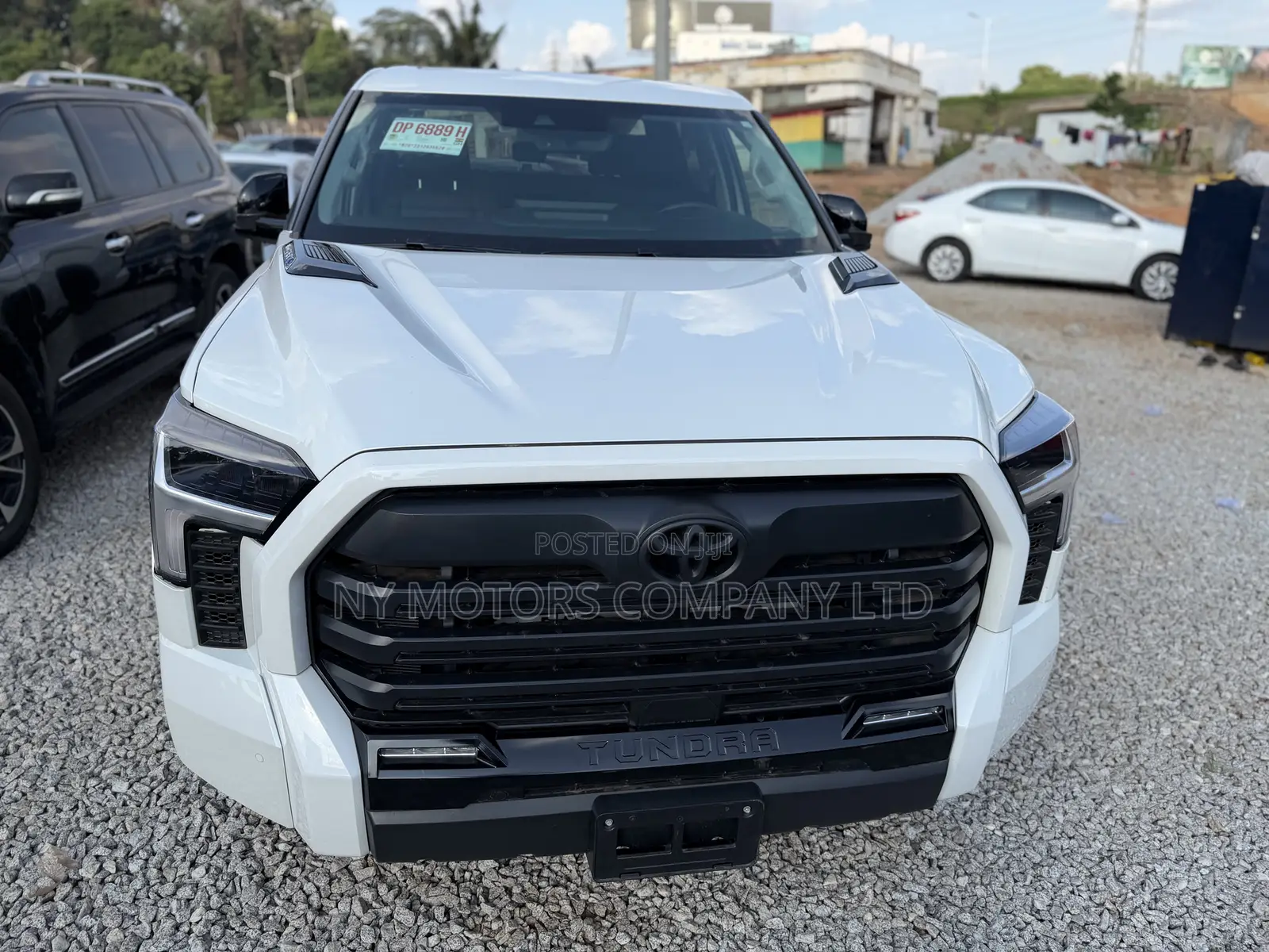 Toyota Tundra Hybrid 2024 White