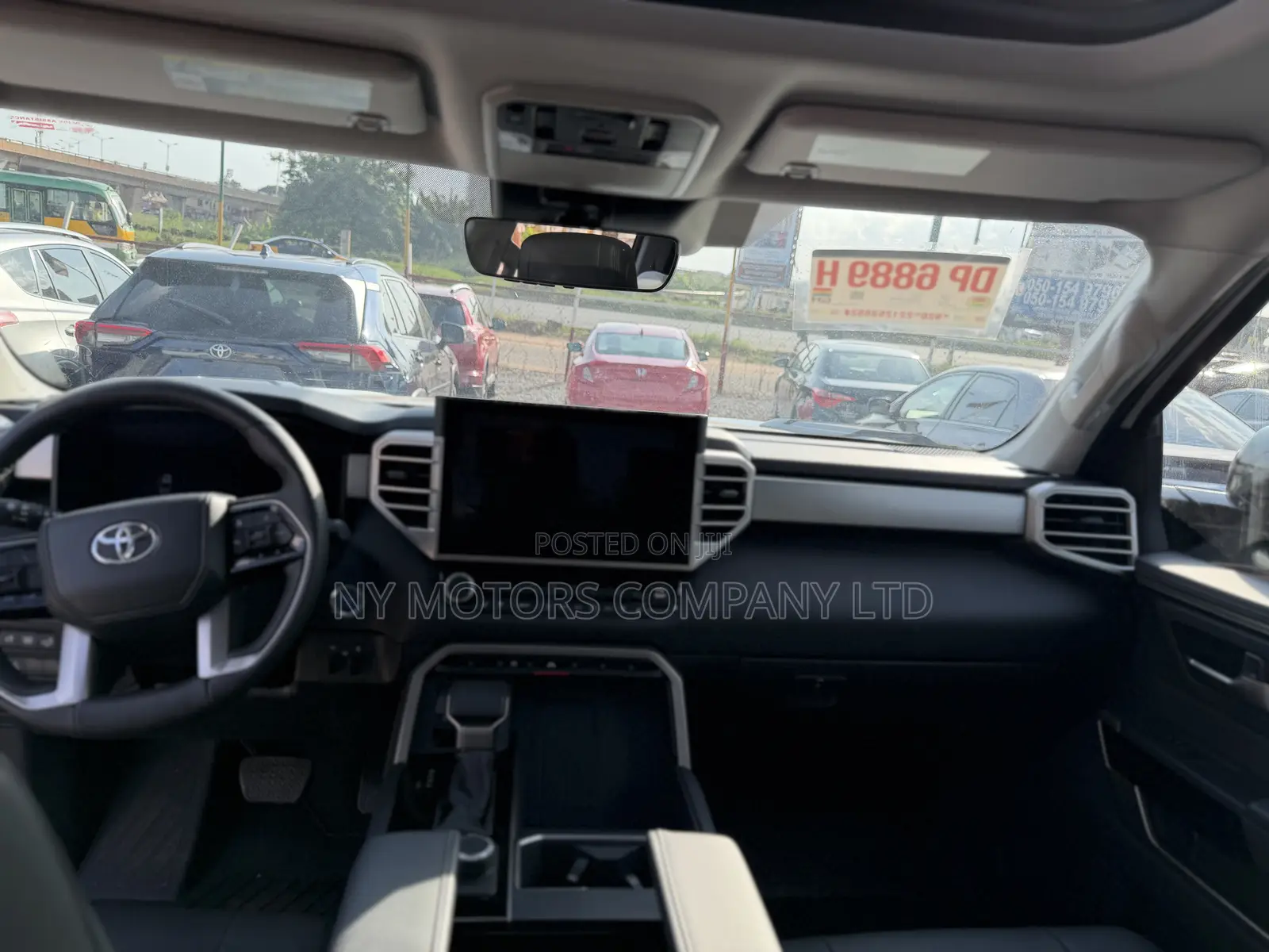 Toyota Tundra Hybrid 2024 White