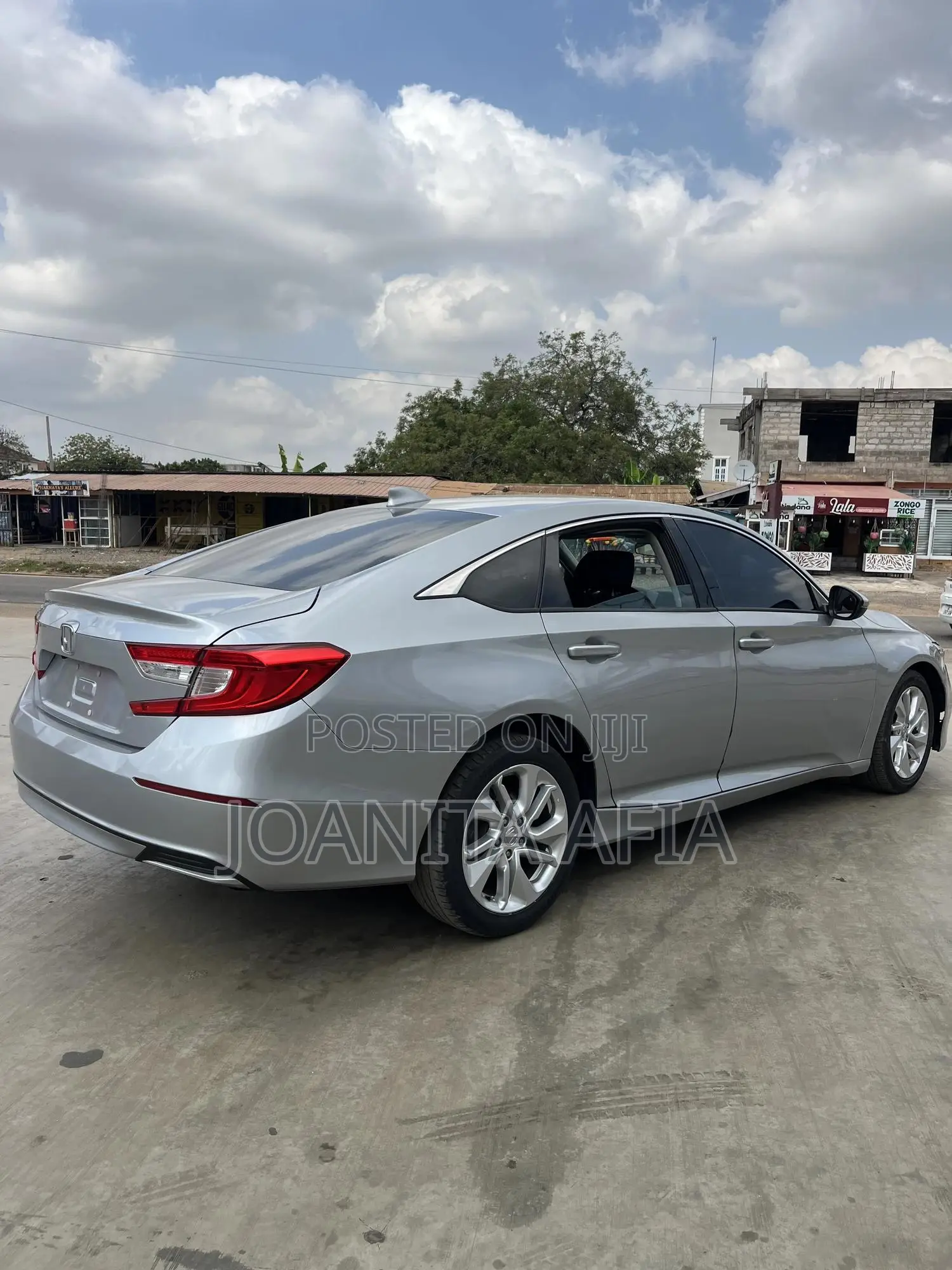 Honda Accord LX 2018 Silver