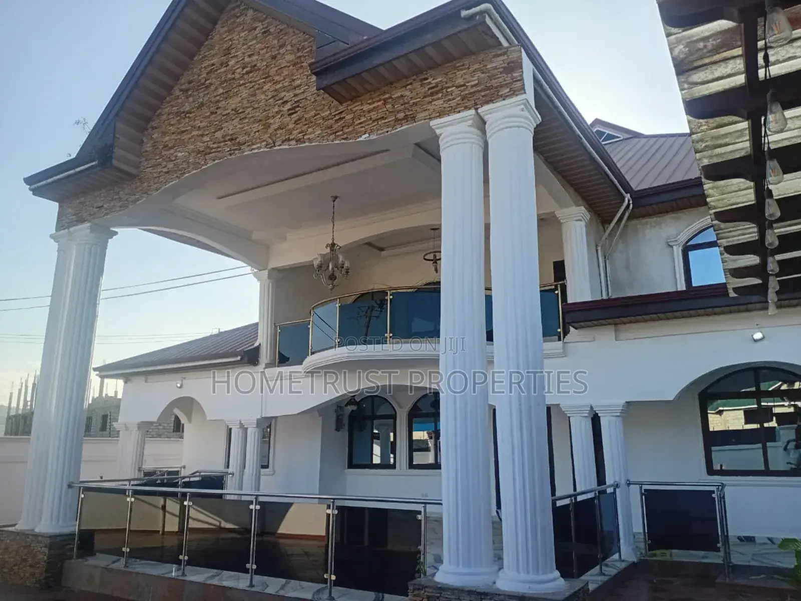 7bdrm Mansion in Hometrust Properties, Kwabenya for sale