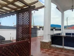 7bdrm Mansion in Hometrust Properties, Kwabenya for sale