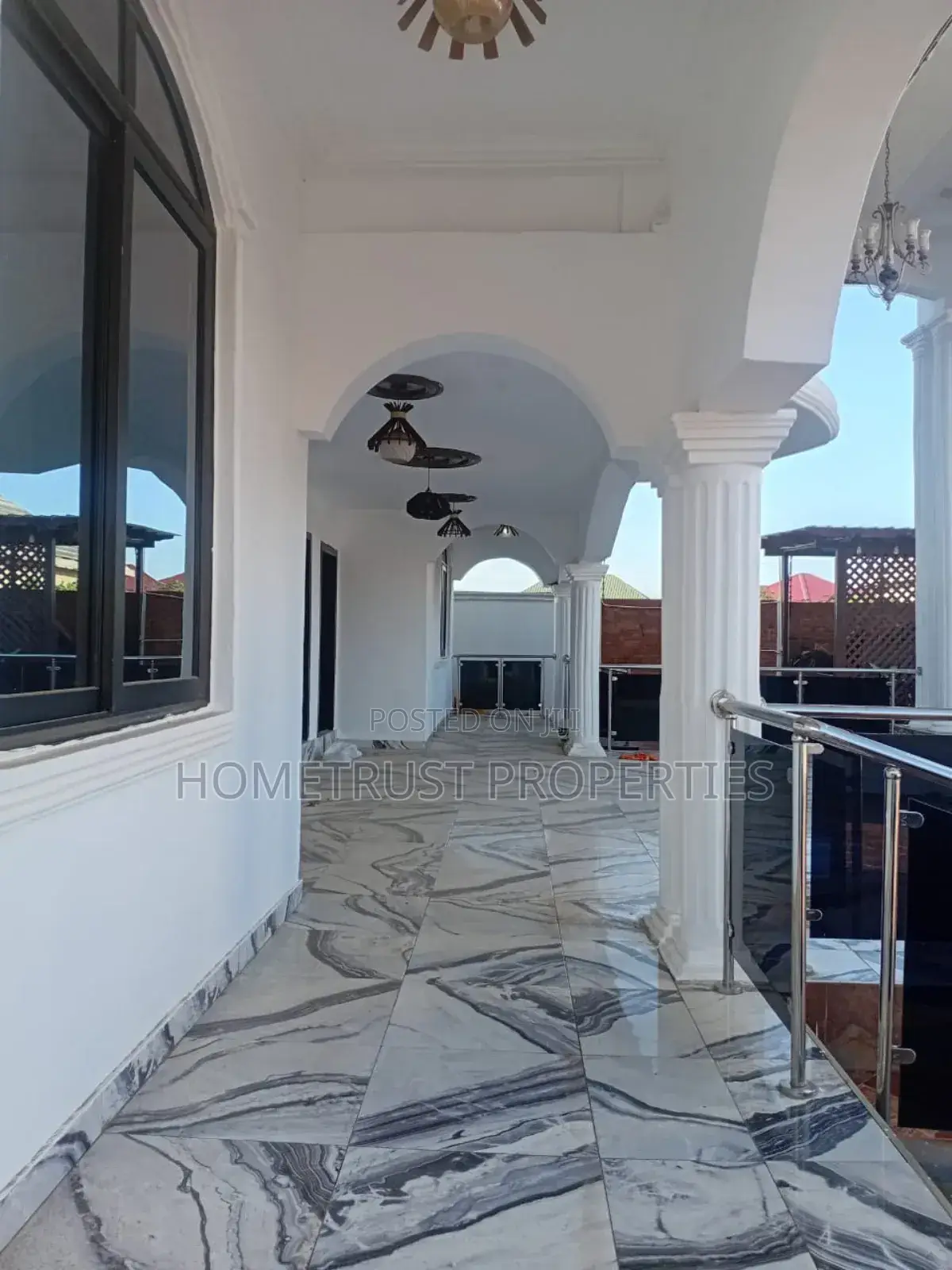 7bdrm Mansion in Hometrust Properties, Kwabenya for sale
