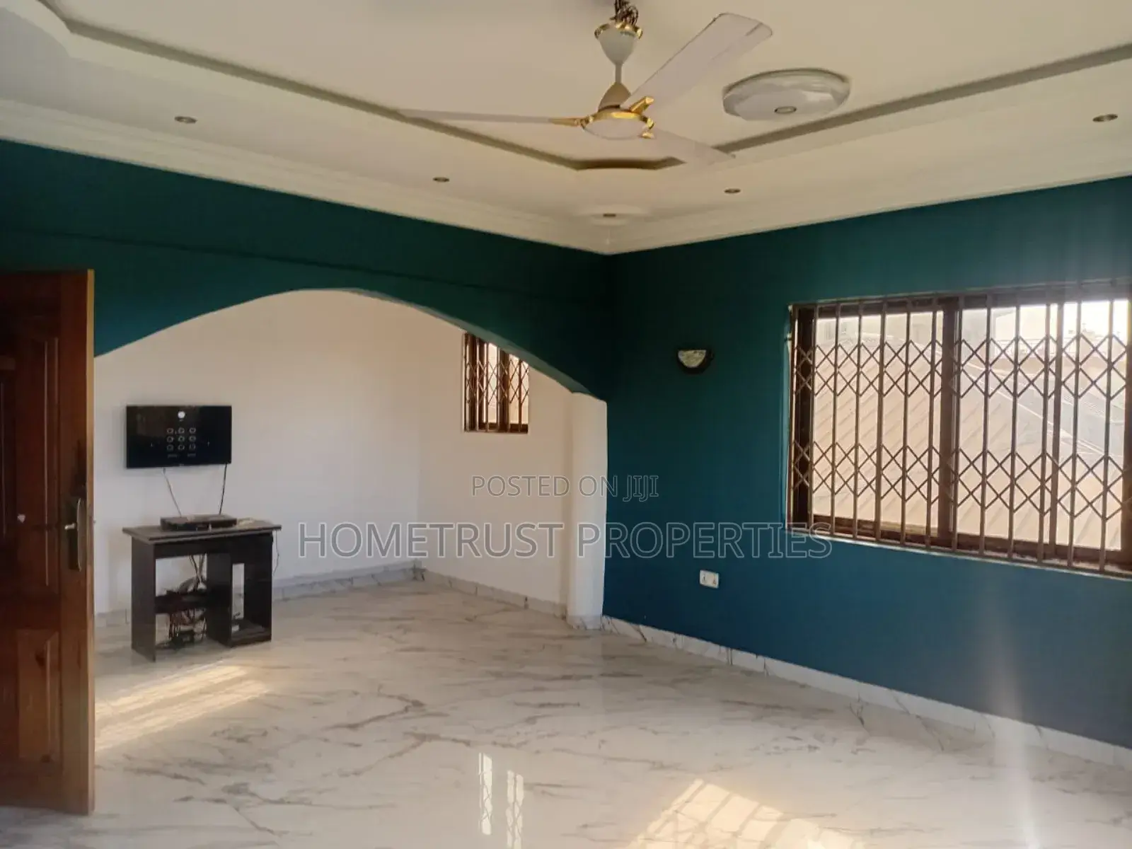 7bdrm Mansion in Hometrust Properties, Kwabenya for sale