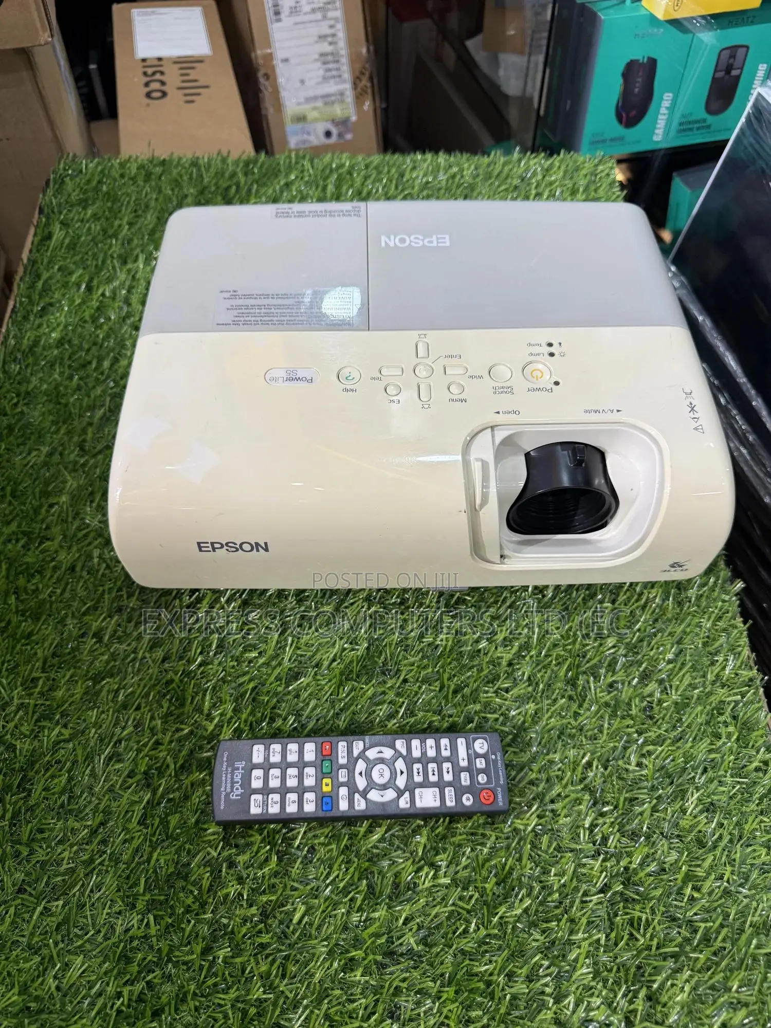 Epson Powerlite S5 Conference Room Projector Lumen 2000