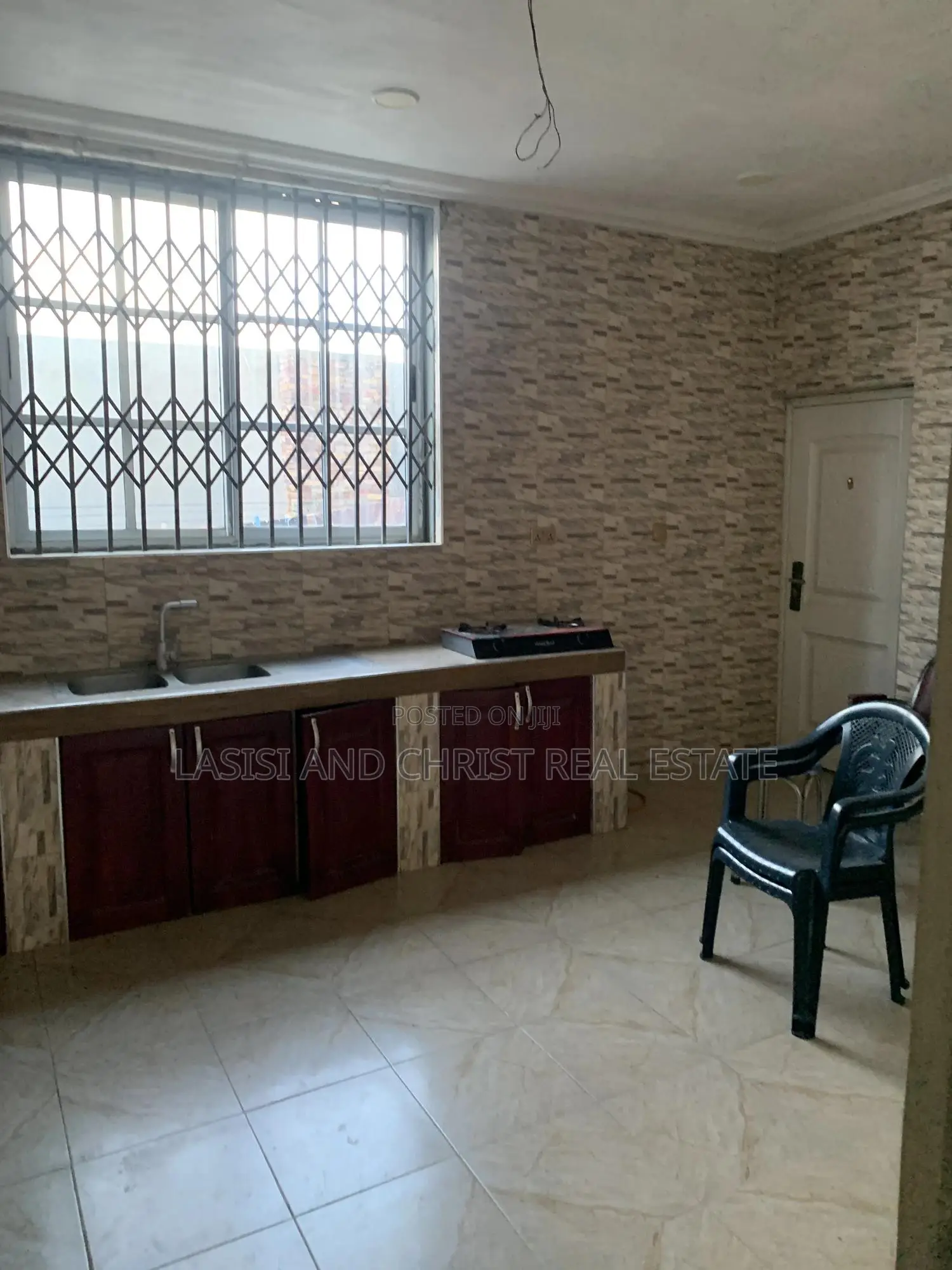 2bdrm Apartment in Lasisi And Christ, Amasaman for rent