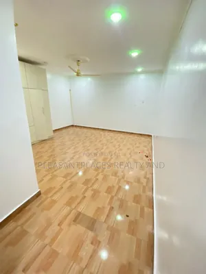 3bdrm Apartment in Pleasantplaces, Ashaley Botwe for rent
