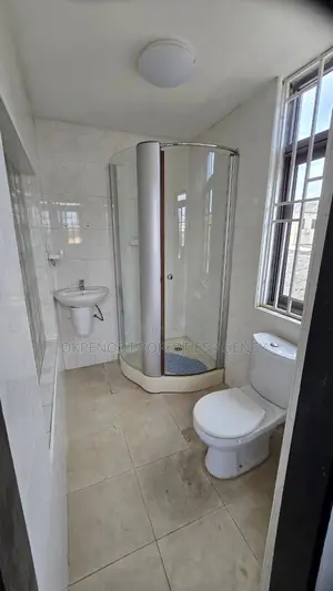 2bdrm House in Osu, Oxford Street for rent