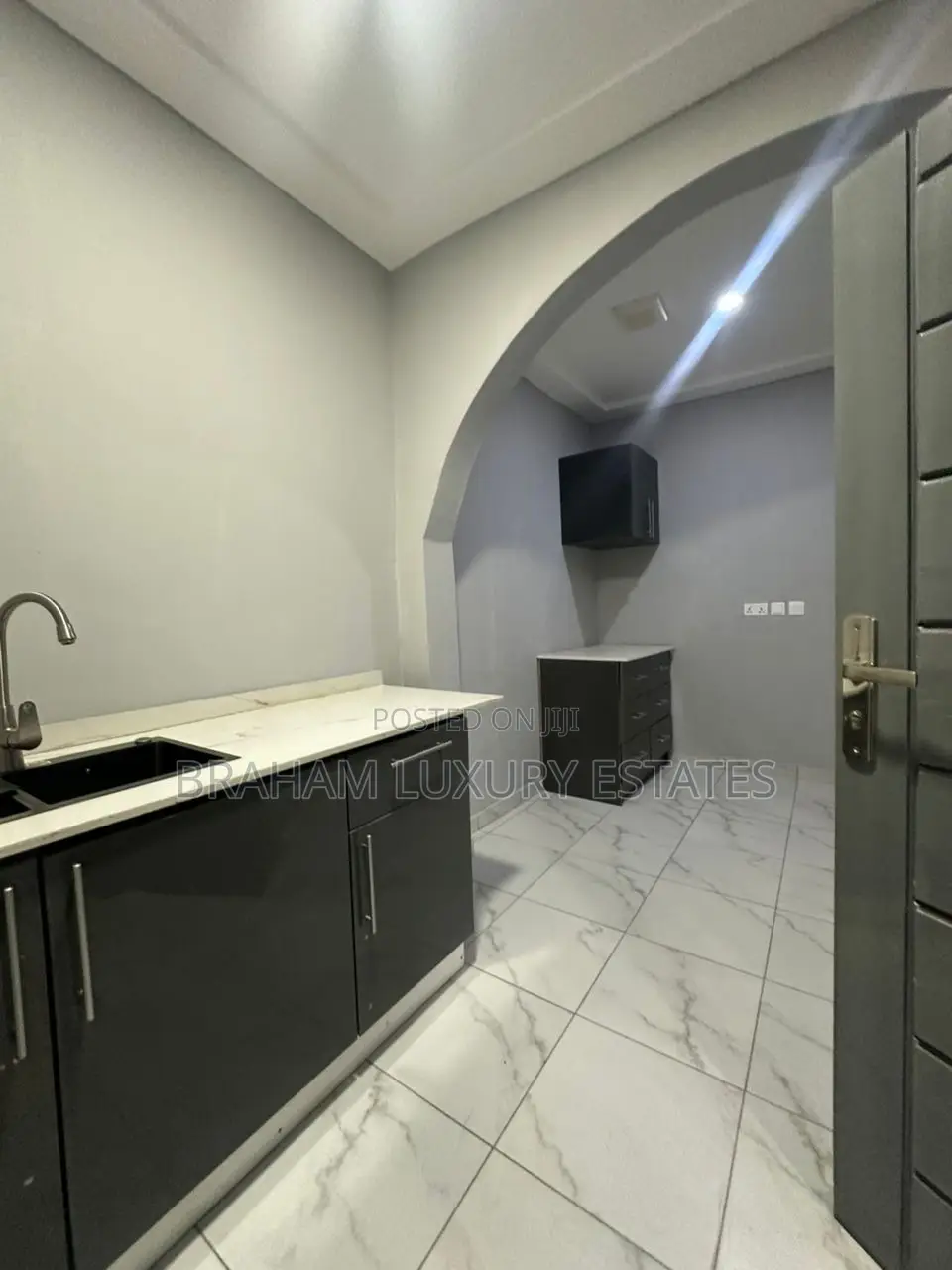 3bdrm Apartment in Braham Luxury, Spintex for rent