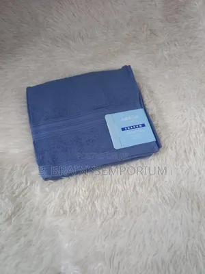 100% Cotton Salon Size Towels