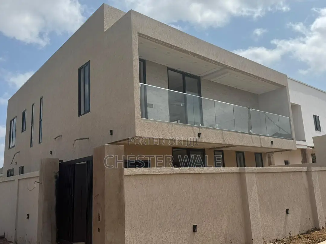 5bdrm House in Greater Accra for sale