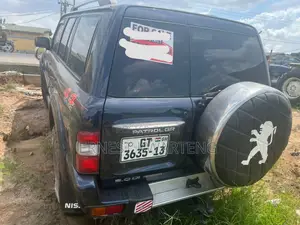 Nissan Patrol 2009 Black