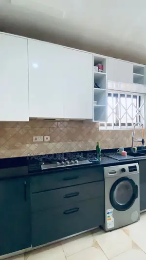3bdrm House in West Hills Mall Area for rent
