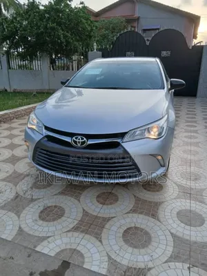 Toyota Camry LE 4dr Sedan (2.5L 4cyl 6A) 2017 Silver
