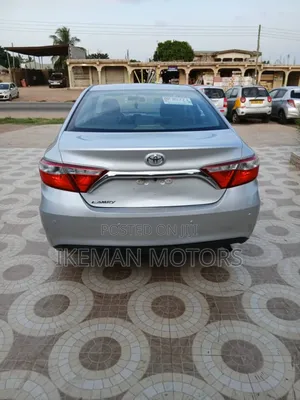 Toyota Camry LE 4dr Sedan (2.5L 4cyl 6A) 2017 Silver