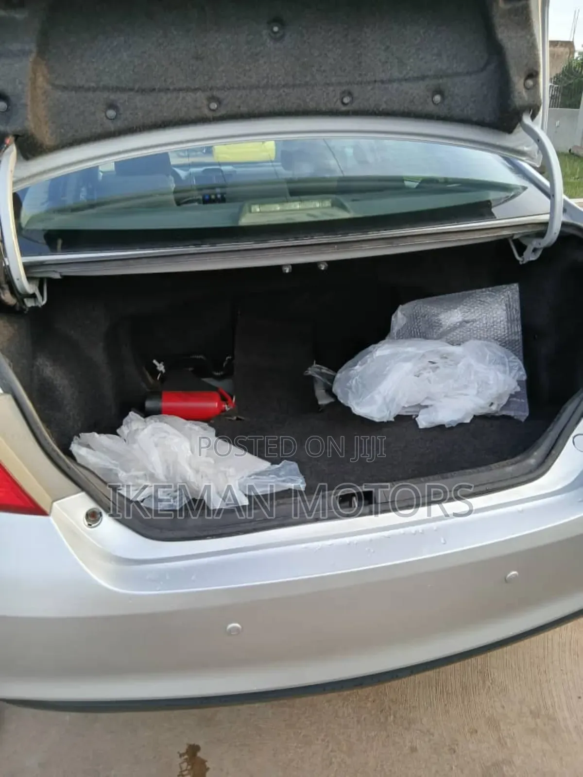 Toyota Camry LE 4dr Sedan (2.5L 4cyl 6A) 2017 Silver