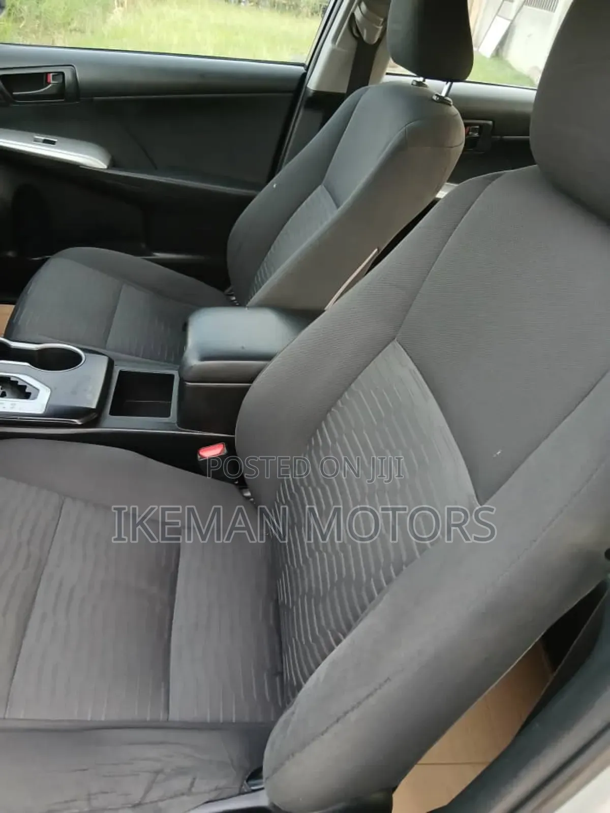 Toyota Camry LE 4dr Sedan (2.5L 4cyl 6A) 2017 Silver