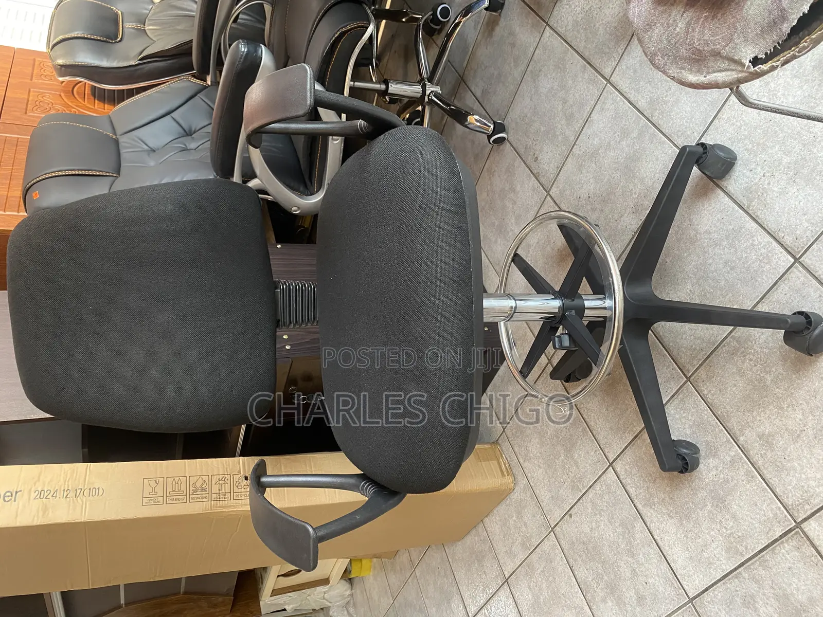 Swivel Counter Chair