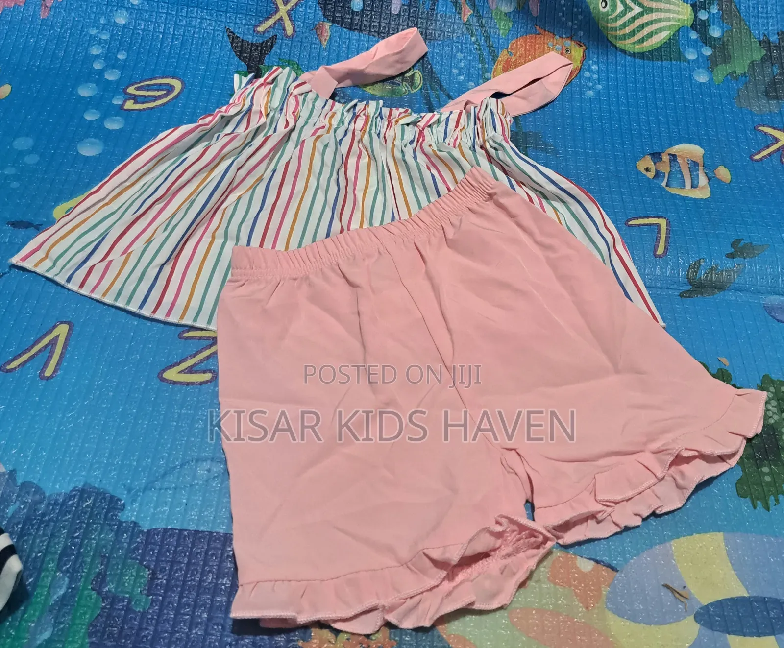 Walk Neatly With This Top and Down for Girl 2 to 3 Years