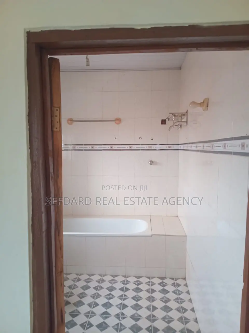 5bdrm House in Kwabenya for sale